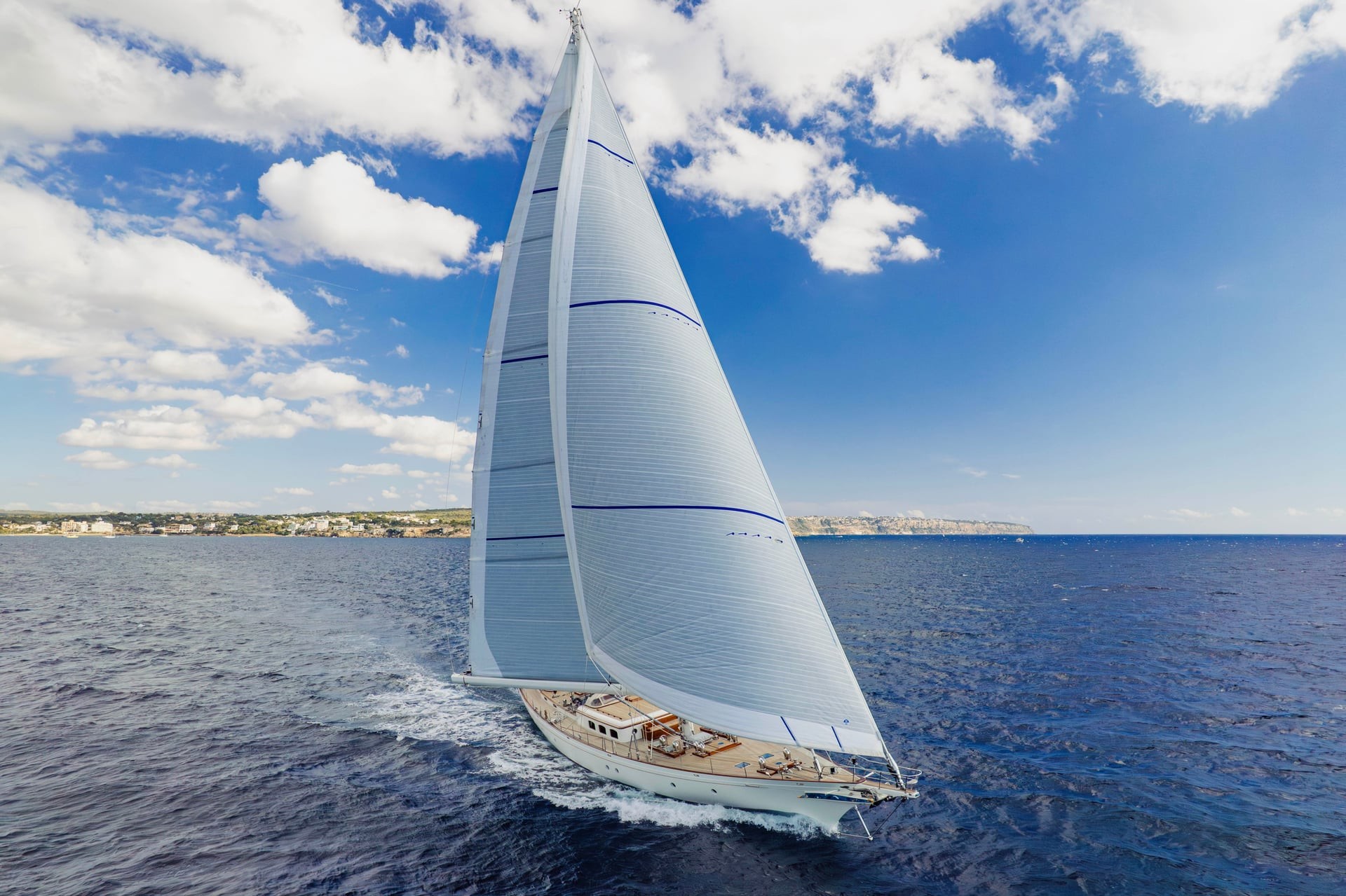 02-Royal Huisman FOFTEIN